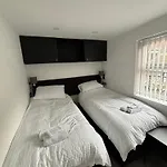 Williamson Suites - Apartment 1
